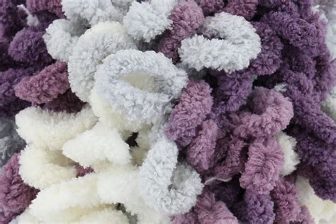 Bernat Alize Blanket-EZ 37021 Thistle Looping Yarn Polysester 